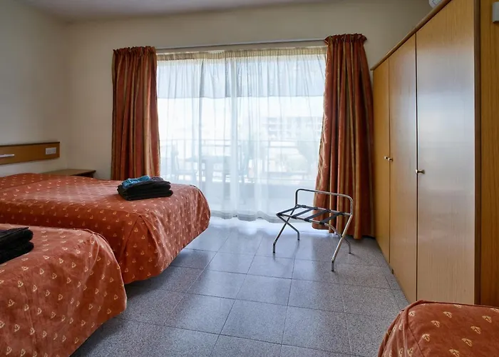 Garden View One Bedroom Is-Swieqi